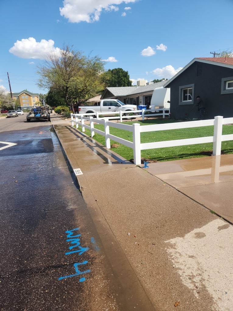 vinyl rail fence