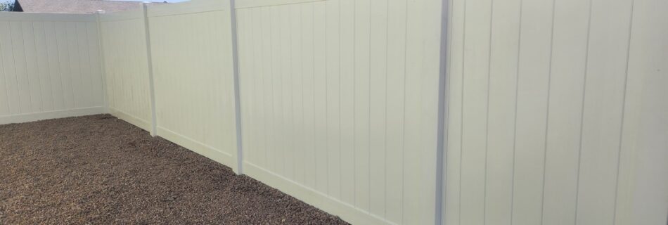 classic privacy vinyl fence