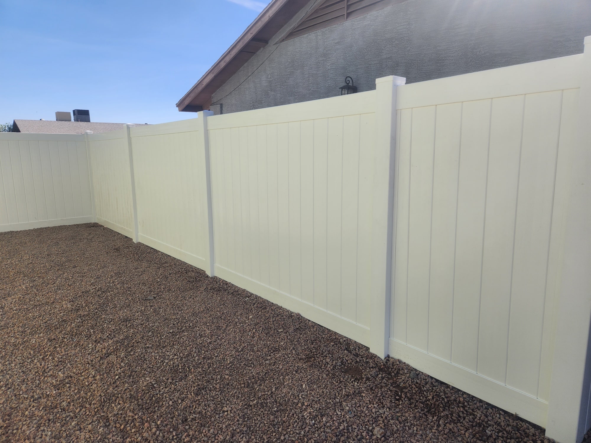 classic privacy vinyl fence